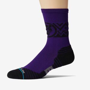 MARVEL BLACK PANTHER THE KING IN SIZE LARGE THESE PERFORMANCE SOCKS ARE NWT